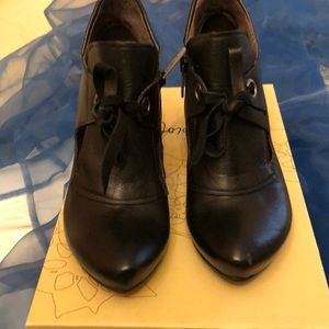 Chocolate negro bootie LIKE NEW